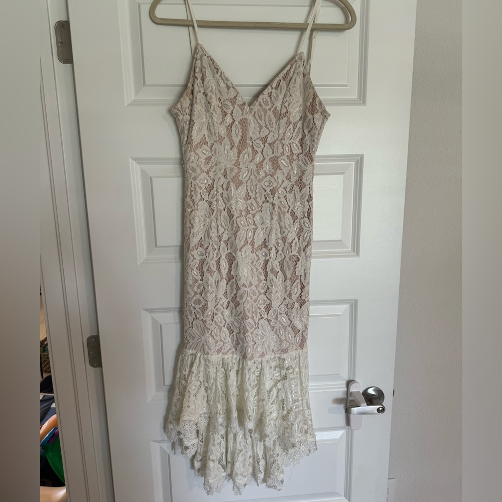 White lace dress